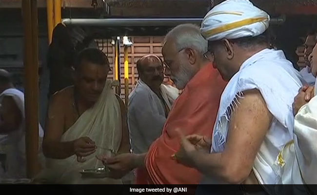 PM Modi Offers Prayers At Manjunatheshwara Temple In Karnataka's Dharmasthala