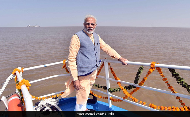 गुजरात :  पीएम मोदी की सबसे बड़ी ताकत ही बीजेपी के लिए बन रही है अब परेशानी का सबब, कैसे पार पाएगी इन चुनौतियों से