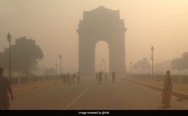 Delhi's Air Quality Status Report After Diwali is 'Very Poor': 10 Points