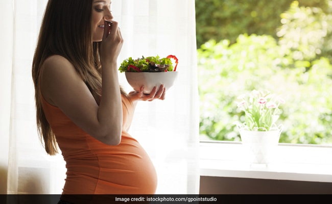 Beware Moms-to-be! Less or No Meat Consumption in Pregnancy May Up Kids? Risk of Alcohol Abuse