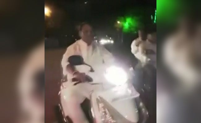 Jharkhand Chief Minister Goes For Diwali Ride, Leaves Helmet At Home