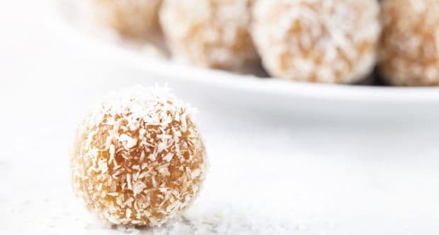 ragi coconut ladoo