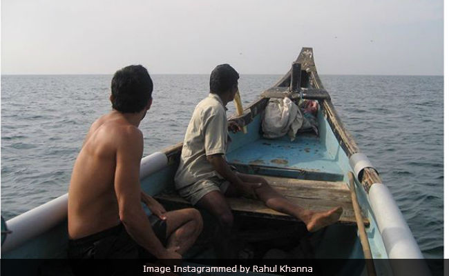 Thank God It's Thursday Because Rahul Khanna Posted Pic Of Himself, Shirtless