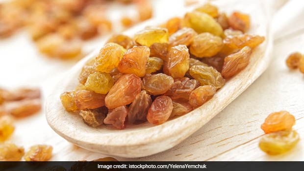 Munakka benefits: 8 incredible reasons to eat black raisins