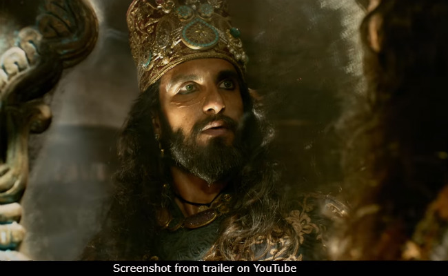 <I>Padmavati</i> Trailer Reviewed By <I>Baahubali</i> Director. Special Note For Ranveer Singh