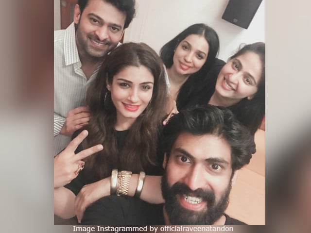 Raveena Tandon Made Baahubali And Bhallaladeva Smile Together In 1 Pic