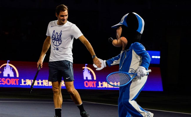 Roger Federer Danced With Mickey Mouse. Video Will Cure Your Monday Blues