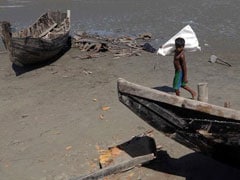 Bangladesh Destroys Boats Ferrying Rohingya From Myanmar
