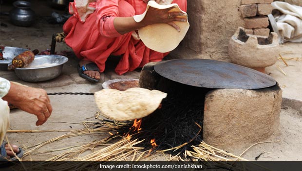 What Is The Difference Between Phulka and Chapatti?