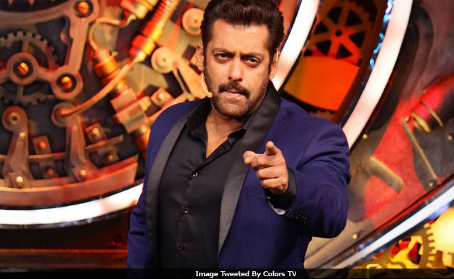 <i>Bigg Boss 11</i>, October 7, Written Update: Salman Khan Asks Priyank Sharma To Leave The House