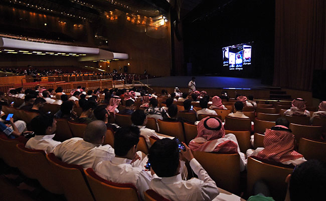 Saudis Crave Revival Of Night Out At The Movies