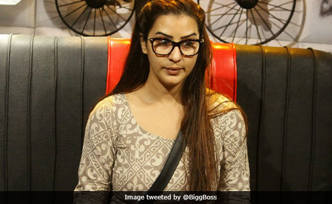 <i>Bigg Boss 11</i>: Shilpa Shinde Trends After Continuous Fights. Is That Good Enough To Save Her?