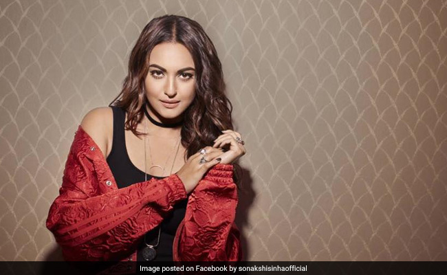 5 Times Sonakshi Sinha Rocked The Long Bob Hairstyle