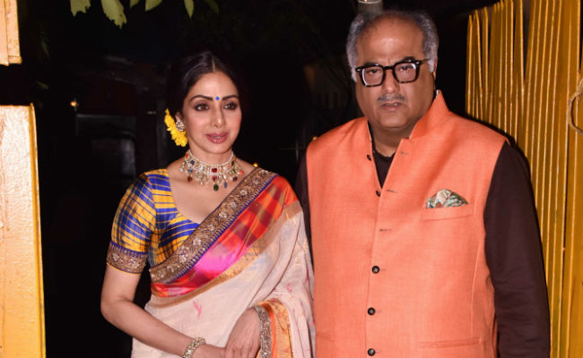 Sridevi, Amitabh Bachchan And Aamir Khan At A Grand Diwali Party. Pics Here