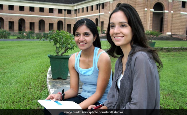 779 More Seats For Women Candidates In IITs This Year