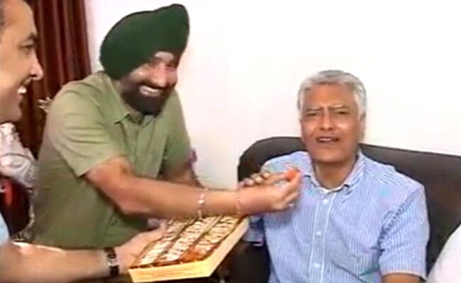 गुरदासपुर में भारी जीत दर्ज करने वाले सुनील जाखड़ के बारे में कितना जानते हैं आप?... गुरदासपुर में भारी जीत दर्ज करने वाले सुनील जाखड़ के बारे में कितना जानते हैं आप?...