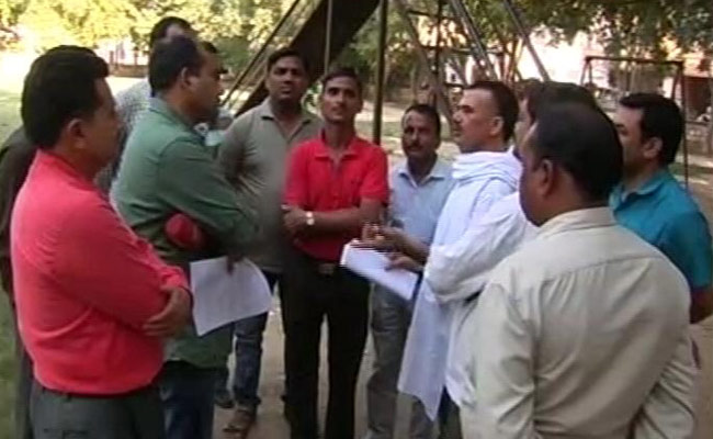 'एडहॉक शिक्षकों की दास्तान, सरकार कब देगी ध्यान' पर रवीश कुमार के साथ प्राइम टाइम