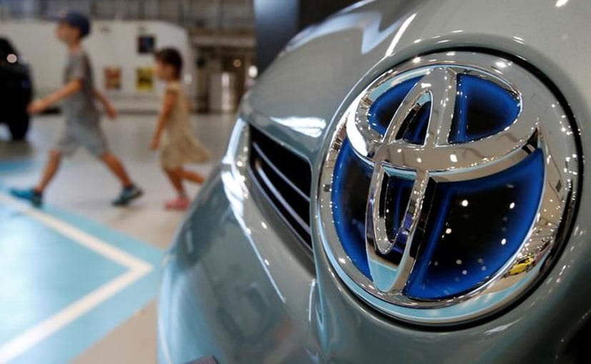 Toyota To Test Self-Driving, Talking Cars By About 2020