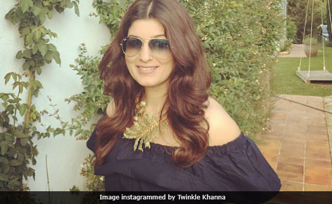 "HAHA... No": Twinkle Khanna Trolled For 'Lame Jokes' Tweet By Mallika Dua And The Internet