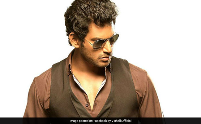 Taxmen Visit Actor Vishal, Who Slammed BJP Leader For Watching <i>Mersal</i> Online