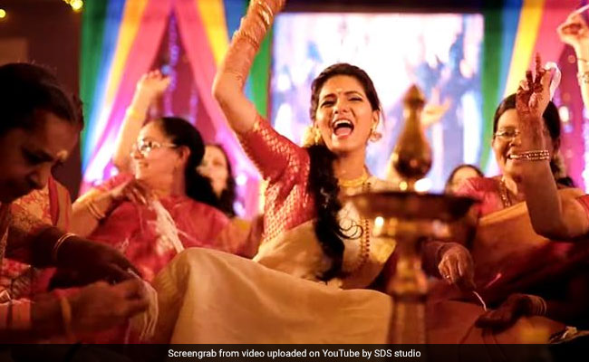 दूल्‍हा-दुल्‍हन ने शादी में किया ऐसा डांस कि वीडियो हो गया वायरल