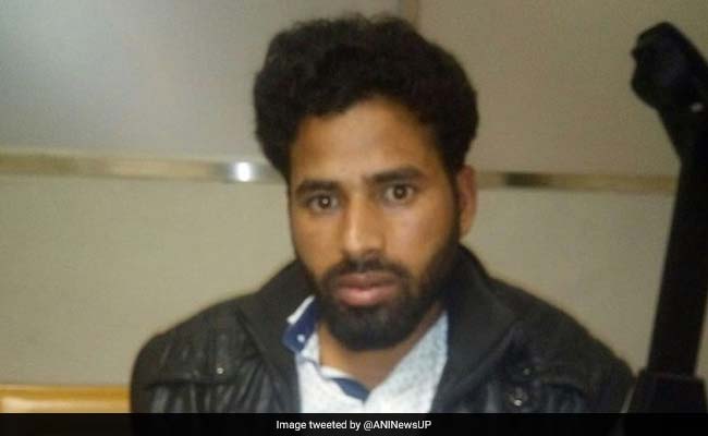 यूपी एटीएस ने ISIS के संदिग्ध आतंकी अबू जैद को मुंबई एयरपोर्ट से गिरफ्तार किया