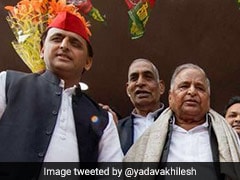 Akhiesh Yadav, Mulayam Plan Library, Guest House In Posh Lucknow Area