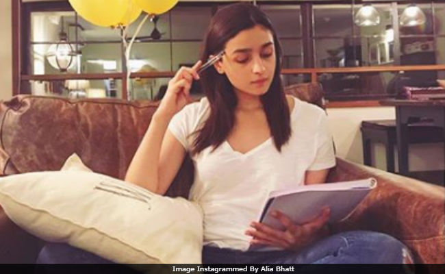 <i>Raazi</i> Done. Alia Bhatt Now 'Preps' For <i>Gully Boy</i> And <i>Brahmastra</i>