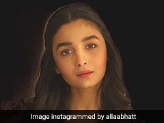 IFFI 2017: Alia Bhatt Looks Like A Goddess In This Black Gown