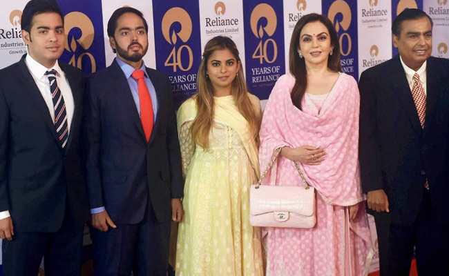 मुकेश अंबानी के बच्चों को मिलती थी इतनी पॉकेट मनी, सुनकर रह जाएंगे हैरान