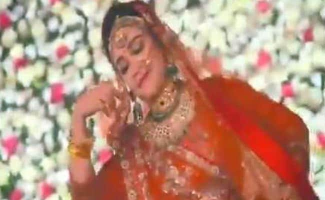 Watch: Mulayam Singh's Bahu Aparna Yadav Dances To Ghoomar