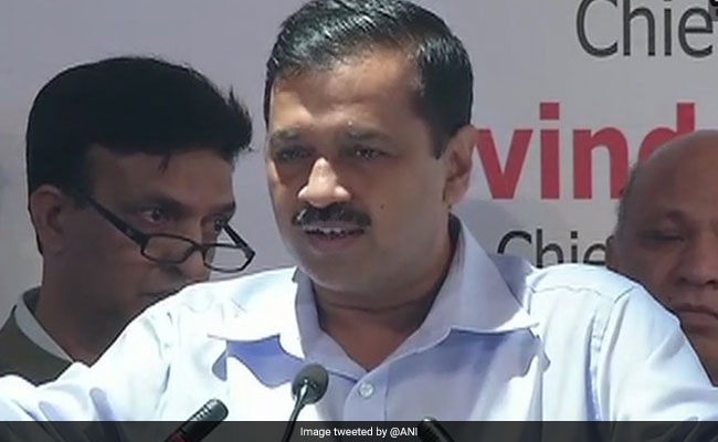 दिल्ली वालों को केजरीवाल का तोहफा, अब AAP की सरकार इन 40 सेवाओं की करेगी होम डिलिवरी