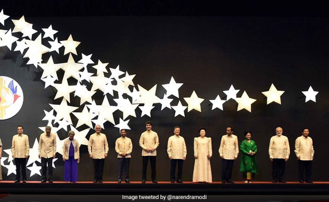 PM Narendra Modi Attends Opening Ceremony Of 31st ASEAN Summit In Manila