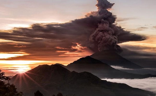 India Opens Help Desk As Indonesia Raises Bali Volcano Alert To Highest Level