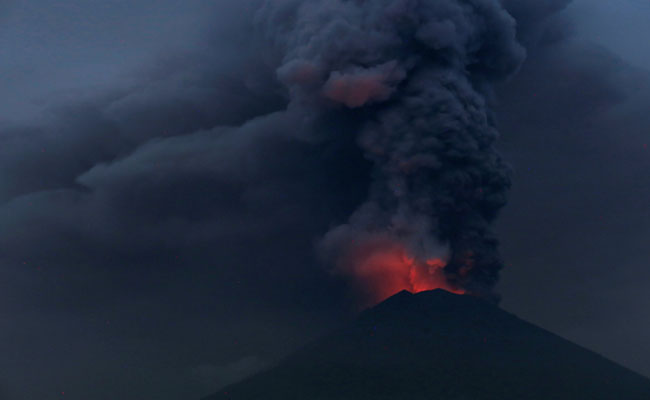 Bali Volcano Threatening To Blow Its Top, Airport Closed Again