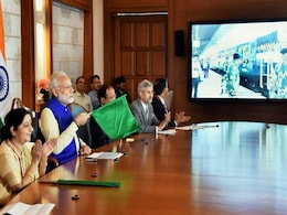 Bandhan Express Flagged By PM Modi Brings India, Bangladesh Closer Bandhan Express Flagged By PM Modi Brings India, Bangladesh Closer