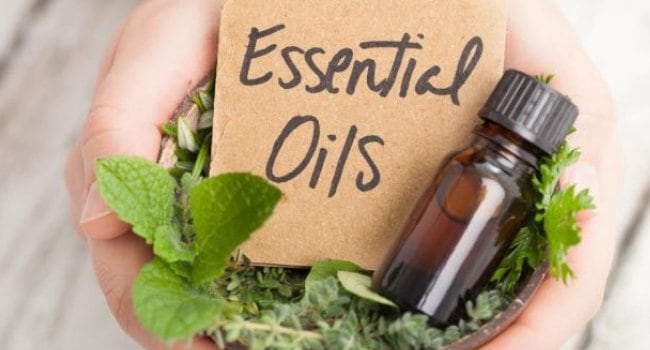 What Essential Oils Help Control Pneumonia?