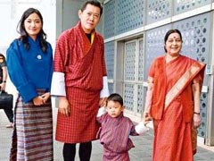 भूटान के नन्‍हे राजकुमार की क्‍यूटनेस पर फिदा हुए राष्‍ट्रपति कोविंद और विदेश मंत्री सुषमा स्‍वराज, फोटो वायरल