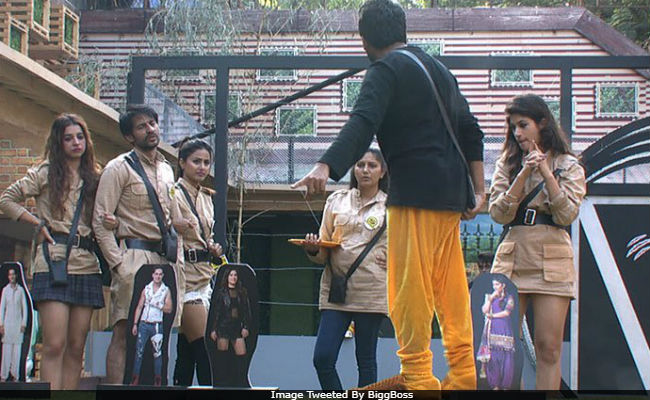 <i>Bigg Boss 11</i>, November 16, Written Update: Puneesh, Luv And Bandgi To Fight For Captaincy