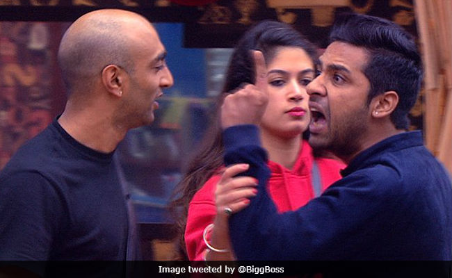 <i>Bigg Boss 11</i> November 27 Written Update: Lovers Puneesh And Bandgi Are Nominated