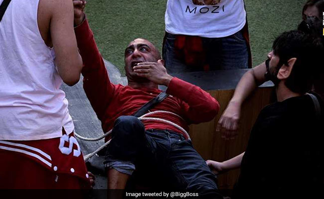 <i>Bigg Boss 11</i>, November 29: <I>Danavs</i> Are Out For Revenge. Akash Dadlani Beware