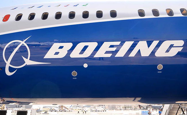 Boeing Bags $15.1 Billion Emirates Order Of 40 787-10 Dreamliners At Dubai Air Show