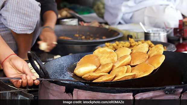 Breakfast in Old Delhi: 7 Lip-Smacking Dishes to Kickstart Your Day