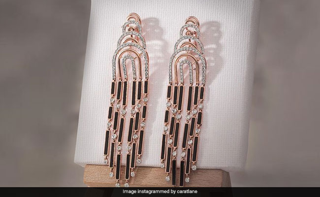 7 Gorgeous Earrings You Can Gift To Your Bride To-Be Sister!