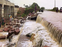Chennai Braces For More Rain Today, Schools Remain Shut: 10 Points Chennai Braces For More Rain Today, Schools Remain Shut: 10 Points