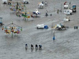 Chennai Braces For More Rain,10,000 In Tamil Nadu Relief Camps: 10 Points Chennai Braces For More Rain,10,000 In Tamil Nadu Relief Camps: 10 Points