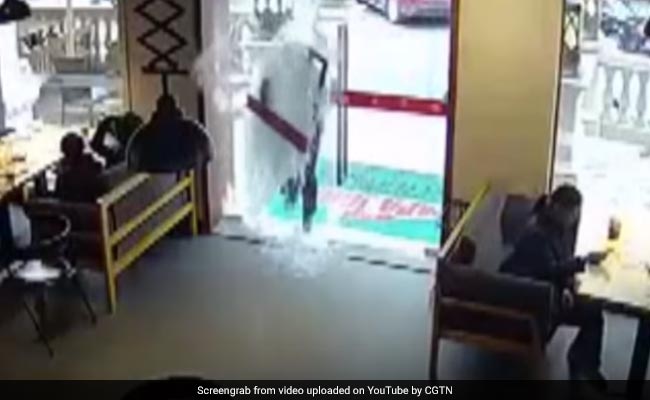 Man Walks Into A Restaurant, Ends Up Smashing Glass Door To Pieces. Watch