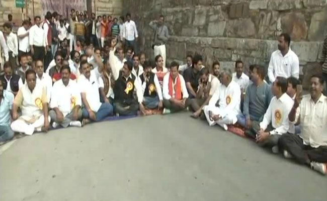 Police Arrest Chittorgarh Karni Sena Chief After 'Jauhar' Threat