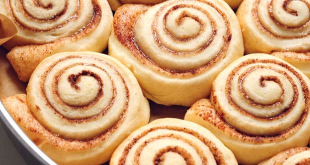 Weekend Special: Make These Mouth-Watering Cinnamon Rolls For A Sweet Indulgence