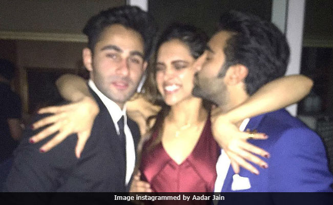 Deepika Padukone Trolled For Pics With Ranbir Kapoor's Cousins. What's Wrong, Internet?